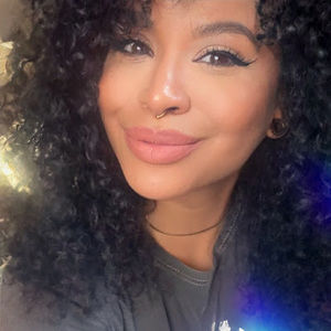 Meet your Posher, Leilani